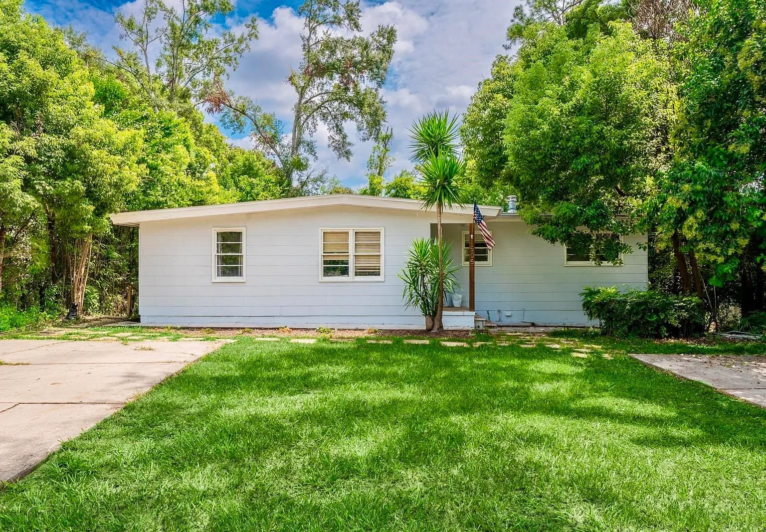 The six-bedroom duplex Mark bought and renovated near Florida State University in Tallahassee, FL