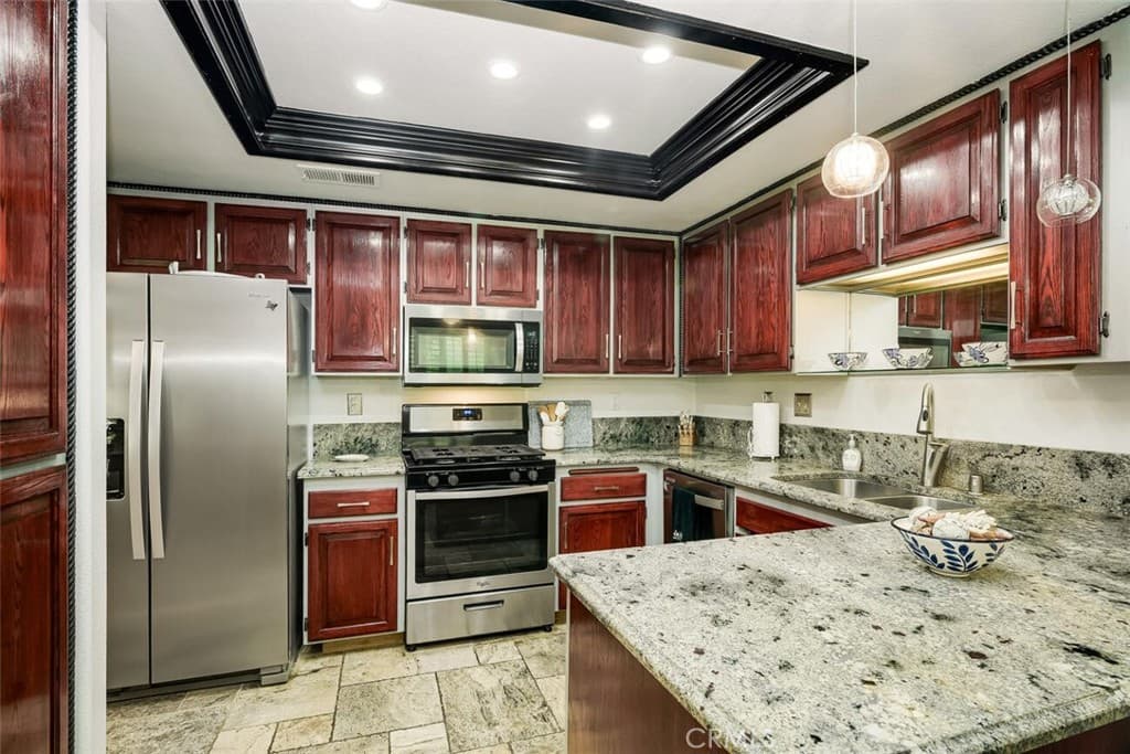 1718 Tecalote Drive 26